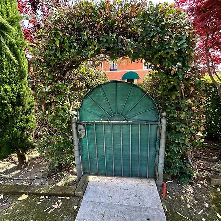 Διαμέρισμα Gardasole 45 Piscina, Giardino E Lido A Piedi Padenghe sul Garda